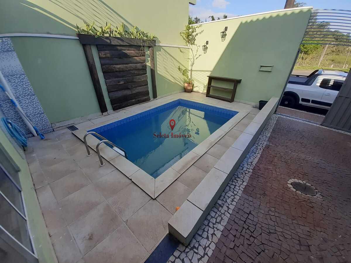 Casa à venda com 1 quarto, 128m² - Foto 2