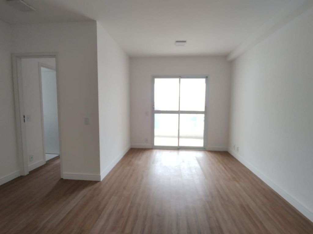 Apartamento para alugar com 2 quartos, 64m² - Foto 13