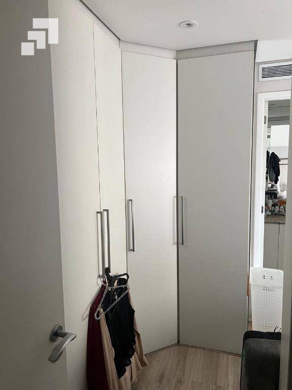 Apartamento à venda com 3 quartos, 142m² - Foto 12