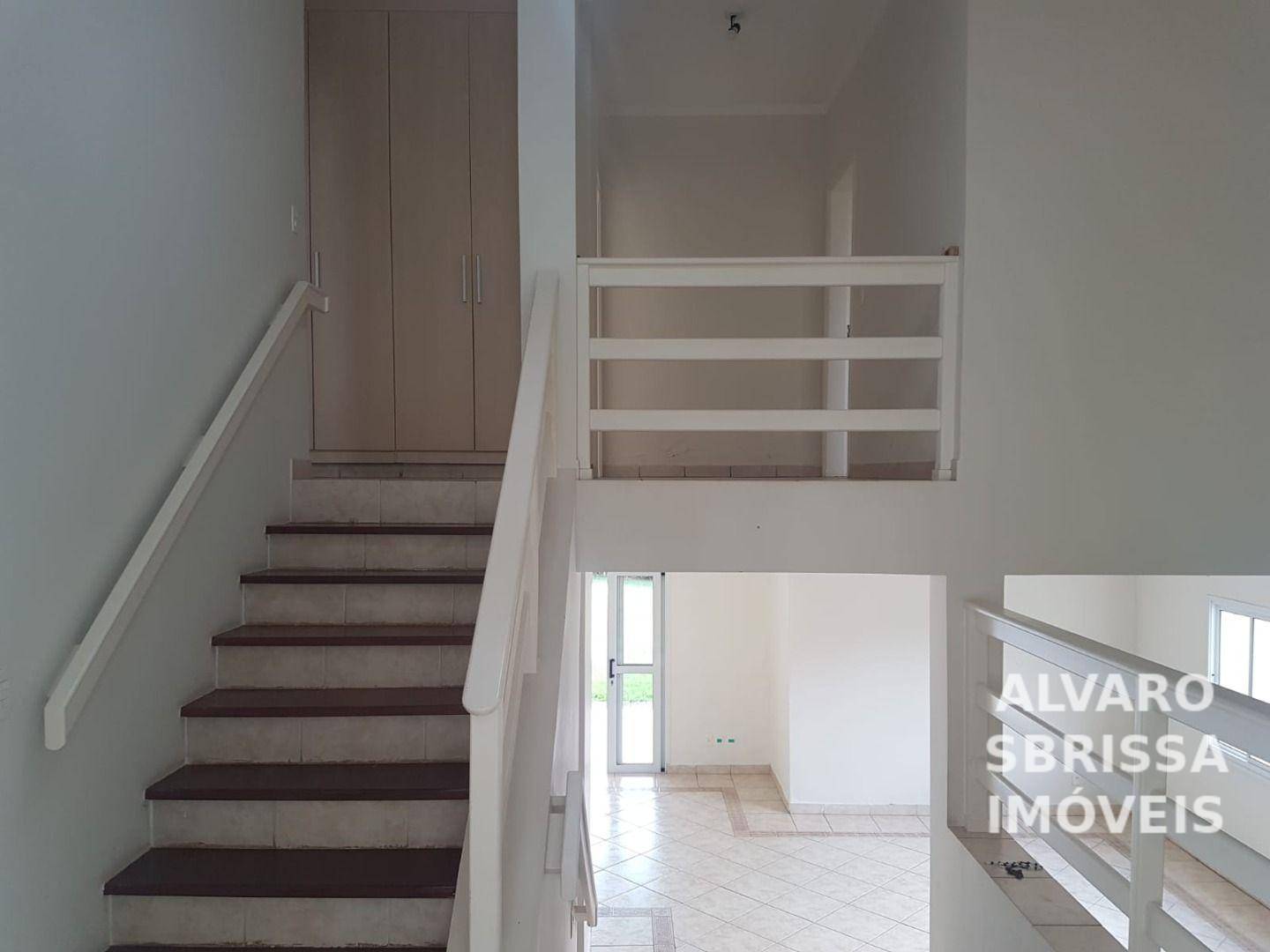 Casa de Condomínio para alugar com 4 quartos, 312m² - Foto 10