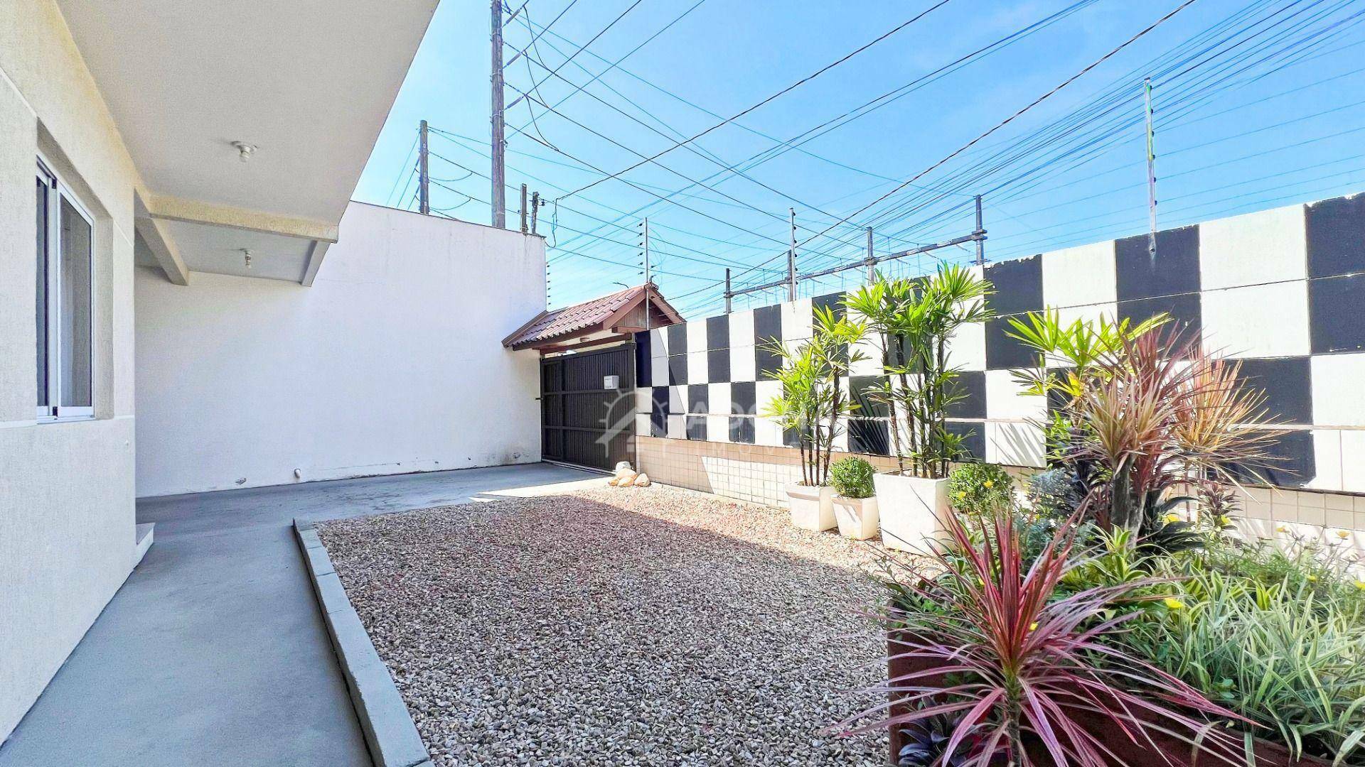 Casa à venda com 6 quartos, 290m² - Foto 7