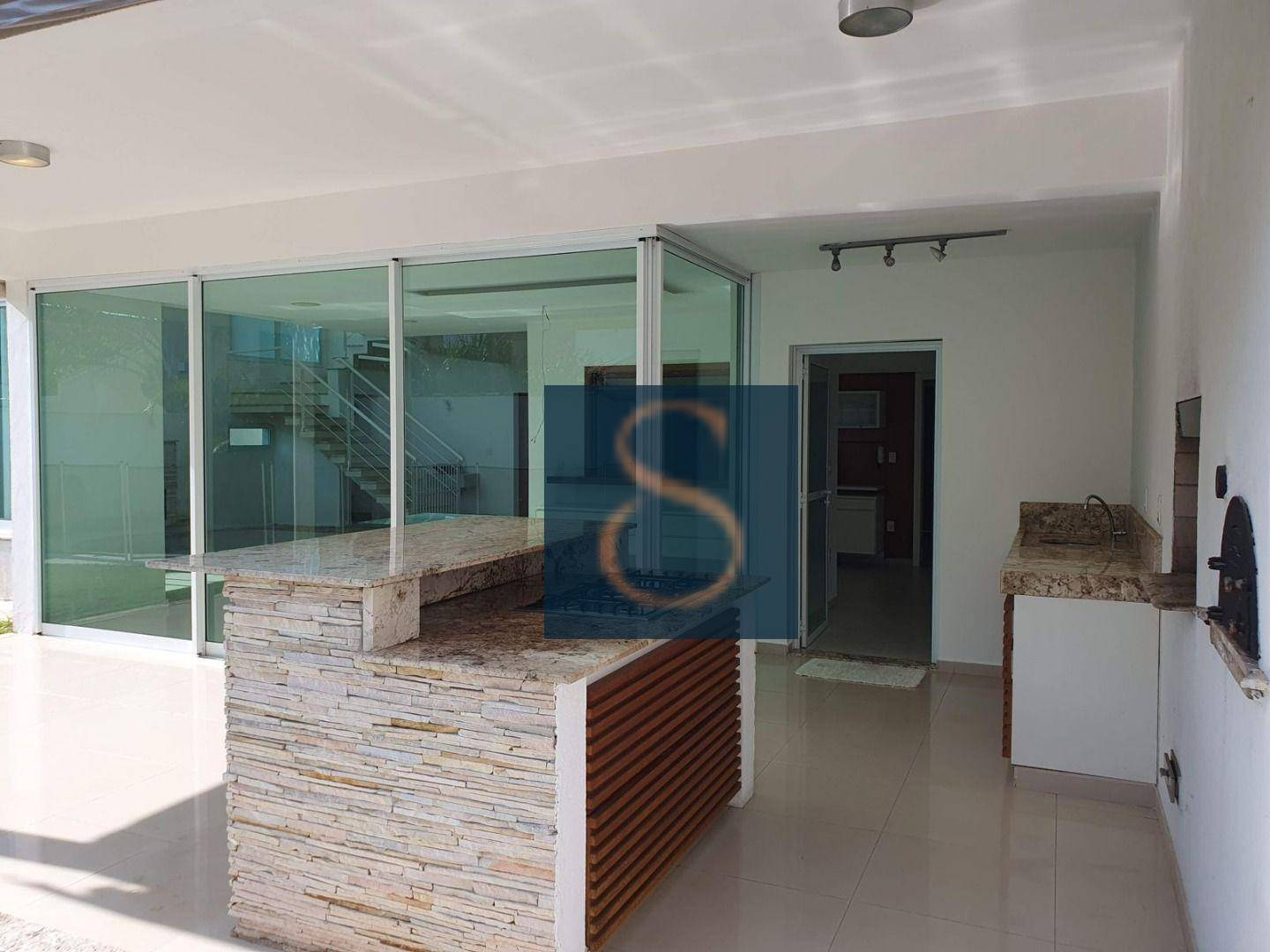 Sobrado à venda e aluguel com 4 quartos, 330m² - Foto 4