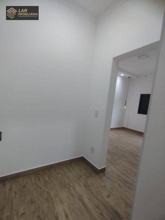 Casa de Condomínio à venda com 3 quartos, 235m² - Foto 32
