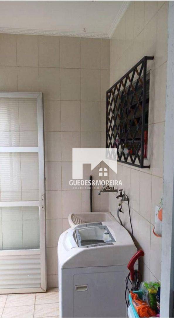 Casa à venda com 3 quartos, 220m² - Foto 15