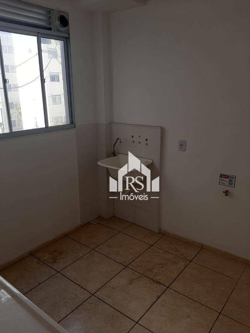 Apartamento à venda com 2 quartos, 44m² - Foto 6