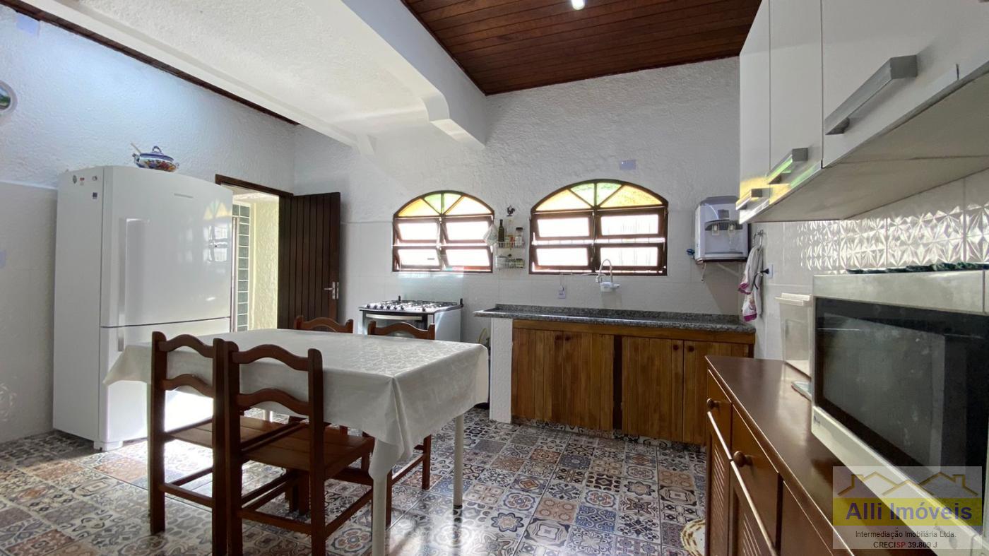 Sobrado à venda com 4 quartos, 200m² - Foto 6