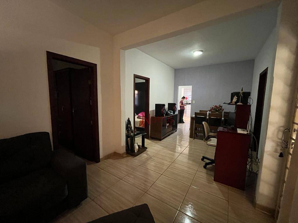 Casa à venda com 3 quartos, 278m² - Foto 10