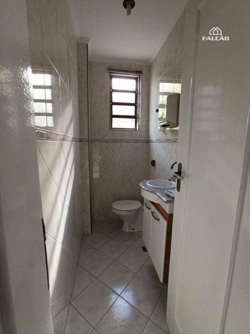 Sobrado para alugar com 4 quartos, 230m² - Foto 18