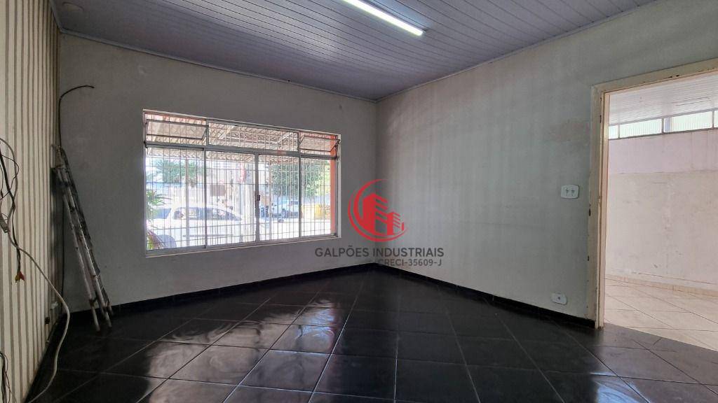 Casa para alugar com 2 quartos, 158m² - Foto 11