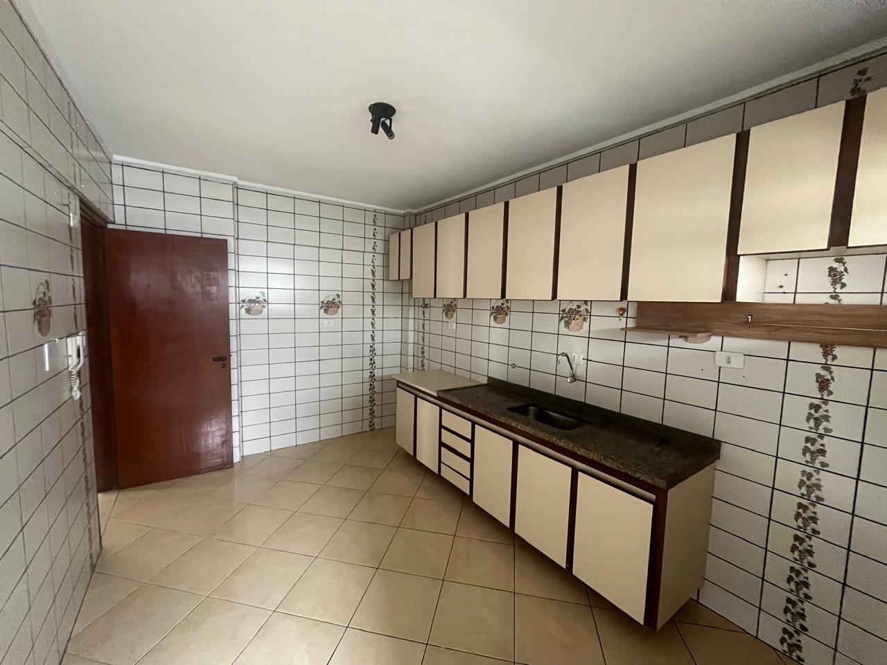 Apartamento para alugar com 2 quartos, 80m² - Foto 15