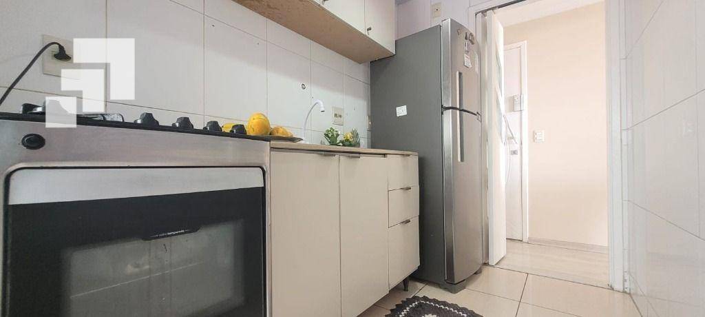 Apartamento à venda com 2 quartos, 62m² - Foto 12