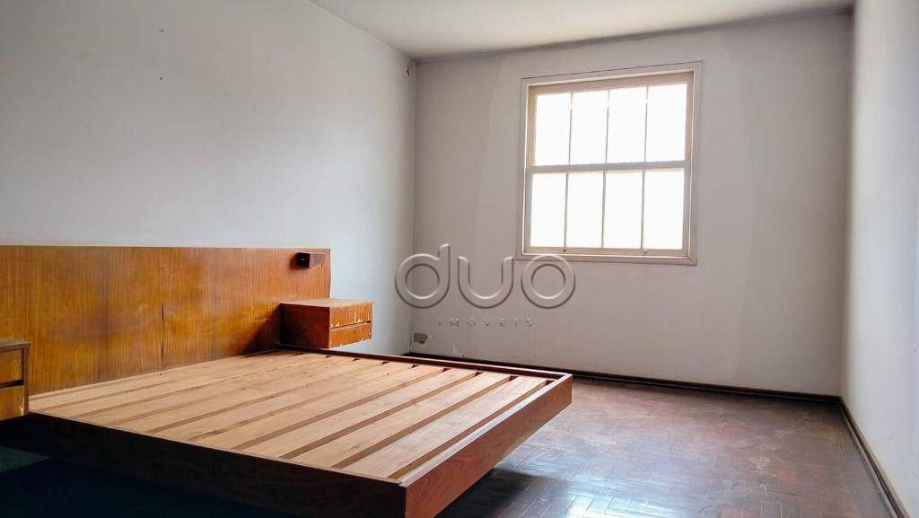 Casa para alugar com 5 quartos, 325m² - Foto 17