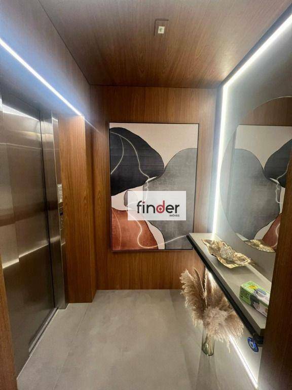 Apartamento à venda com 3 quartos, 189m² - Foto 3