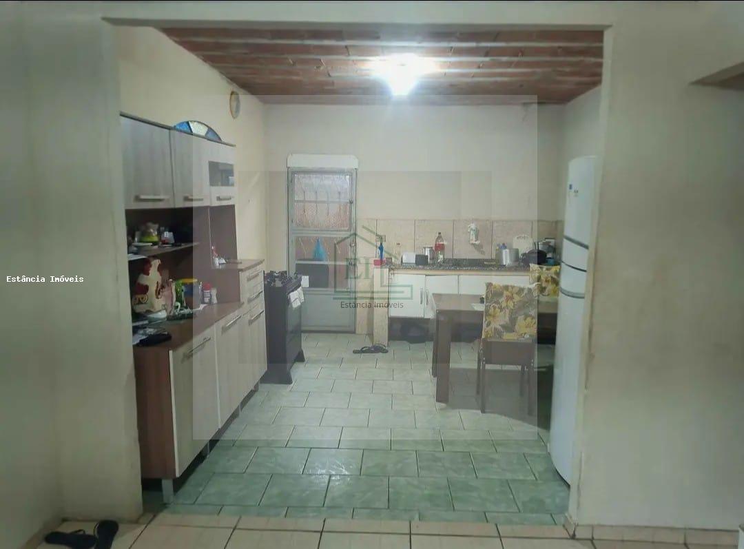 Casa à venda com 3 quartos, 300m² - Foto 6