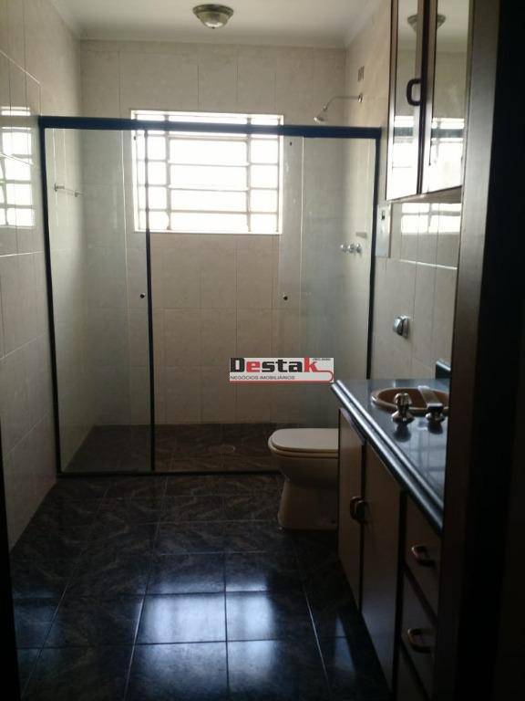 Sobrado à venda com 3 quartos, 337m² - Foto 4