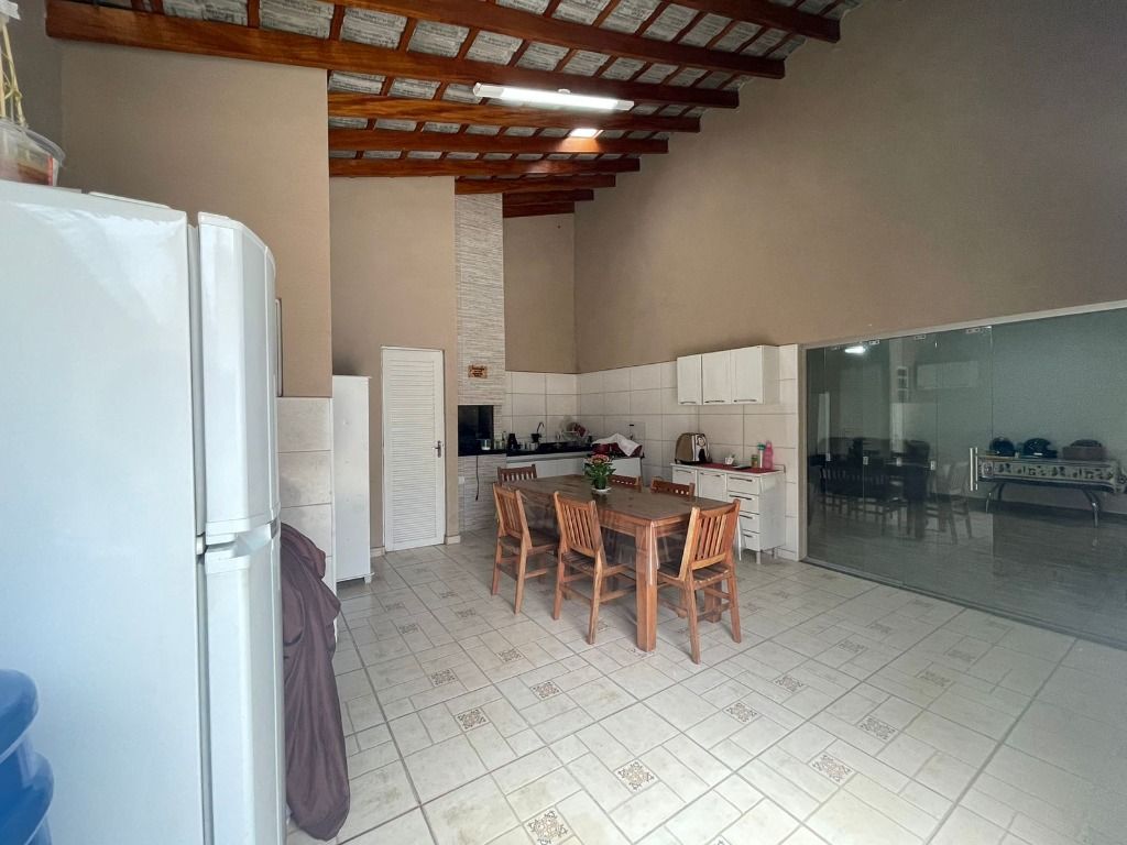 Casa à venda com 3 quartos, 150m² - Foto 4