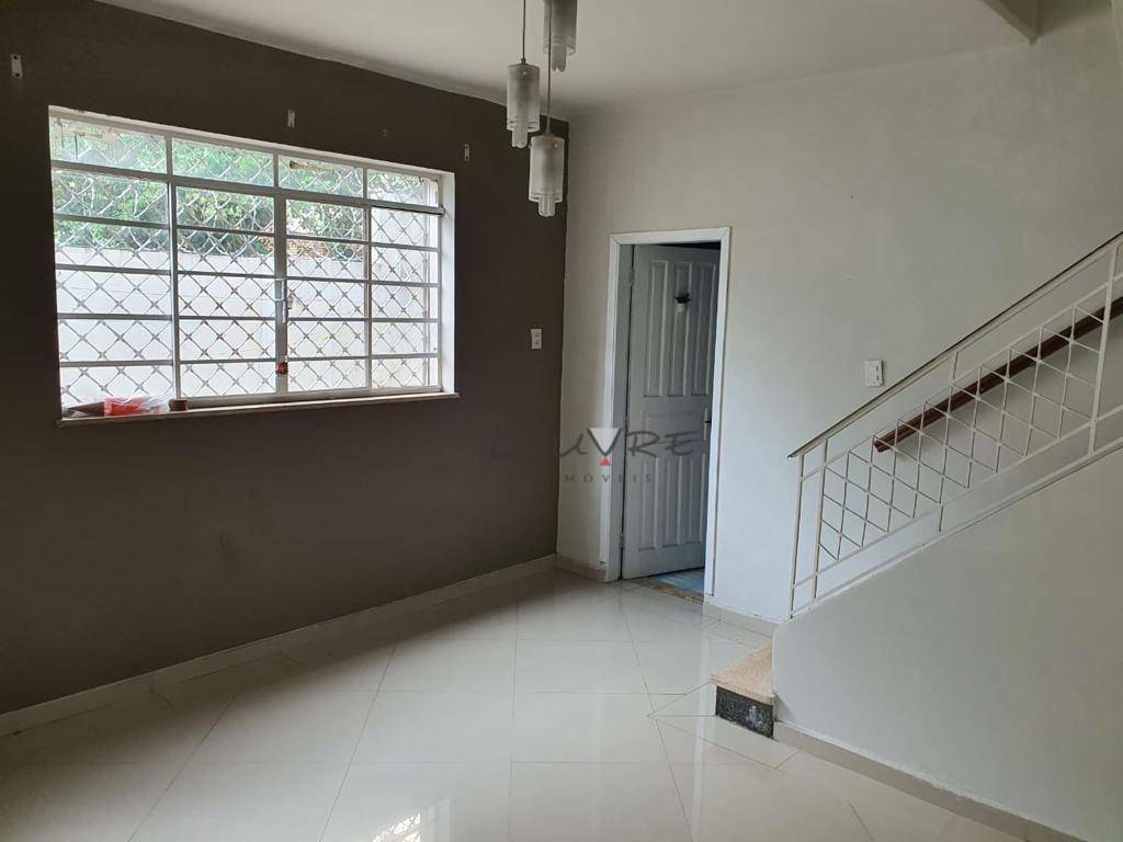 Casa para alugar, 220m² - Foto 5