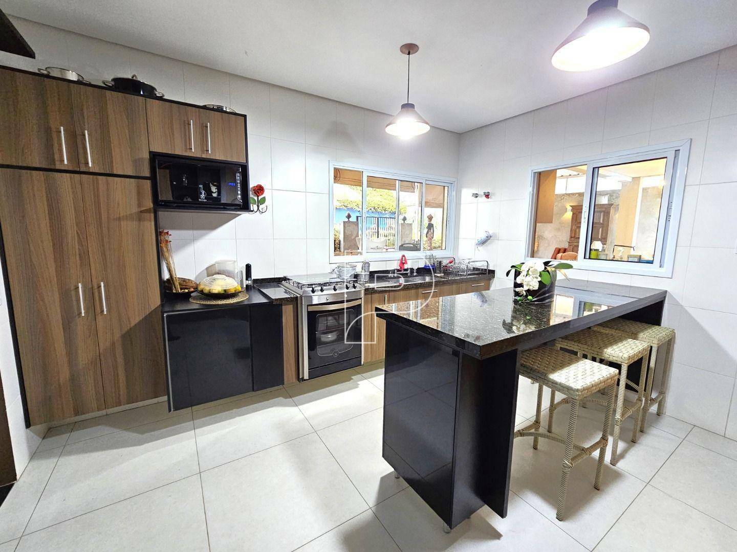 Casa de Condomínio à venda com 3 quartos, 290m² - Foto 30