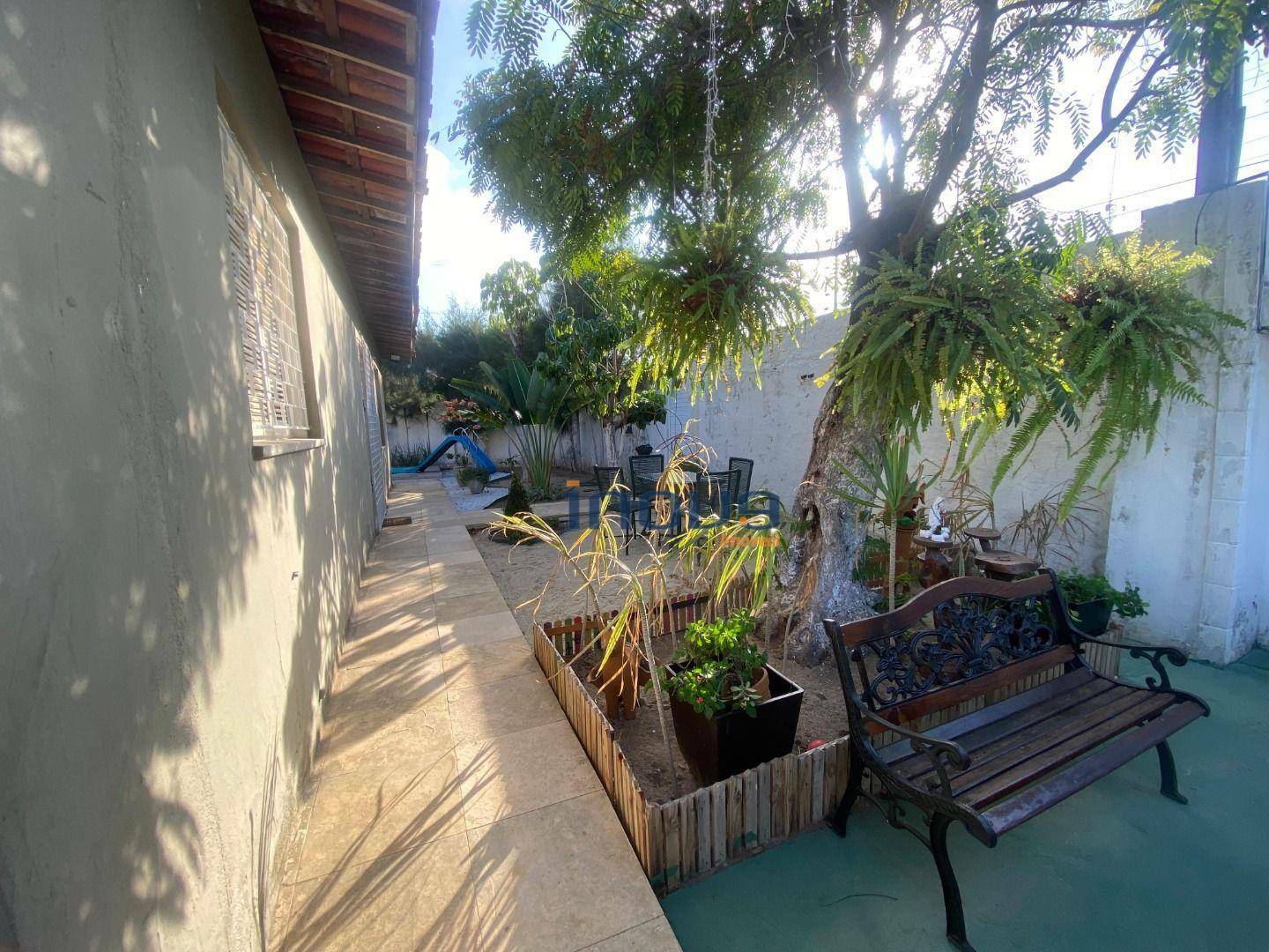 Casa à venda com 3 quartos, 182m² - Foto 16