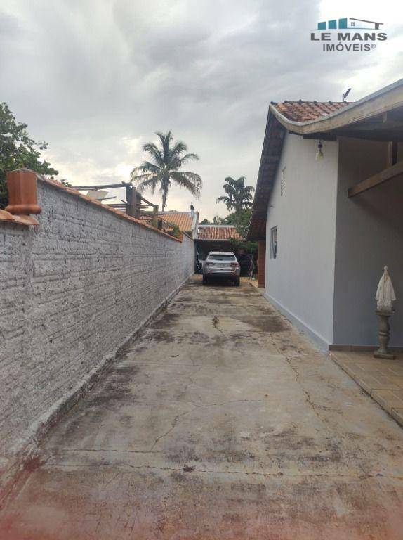 Casa à venda com 2 quartos, 200m² - Foto 22