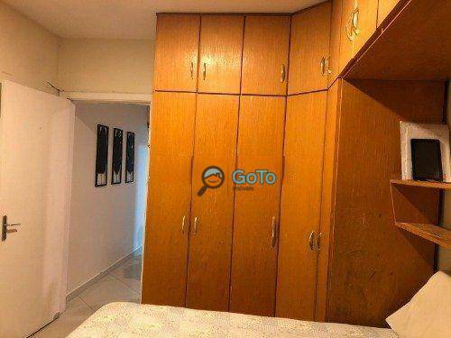 Apartamento à venda com 2 quartos, 74m² - Foto 11