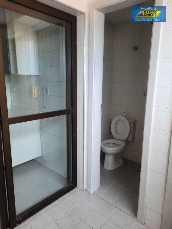 Apartamento para alugar com 3 quartos, 110m² - Foto 15