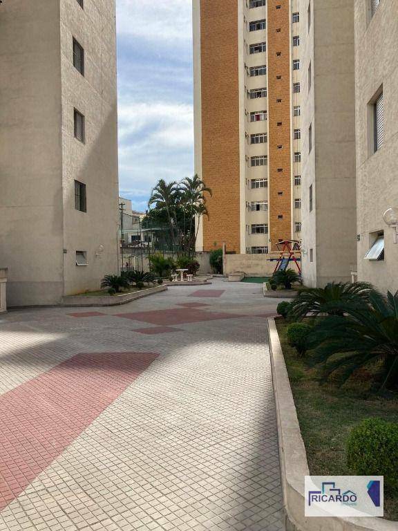 Apartamento para alugar com 3 quartos, 90m² - Foto 30