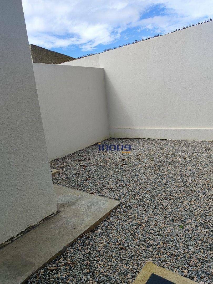 Casa à venda com 3 quartos, 84m² - Foto 13