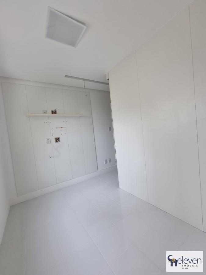 Apartamento à venda com 3 quartos, 75m² - Foto 13