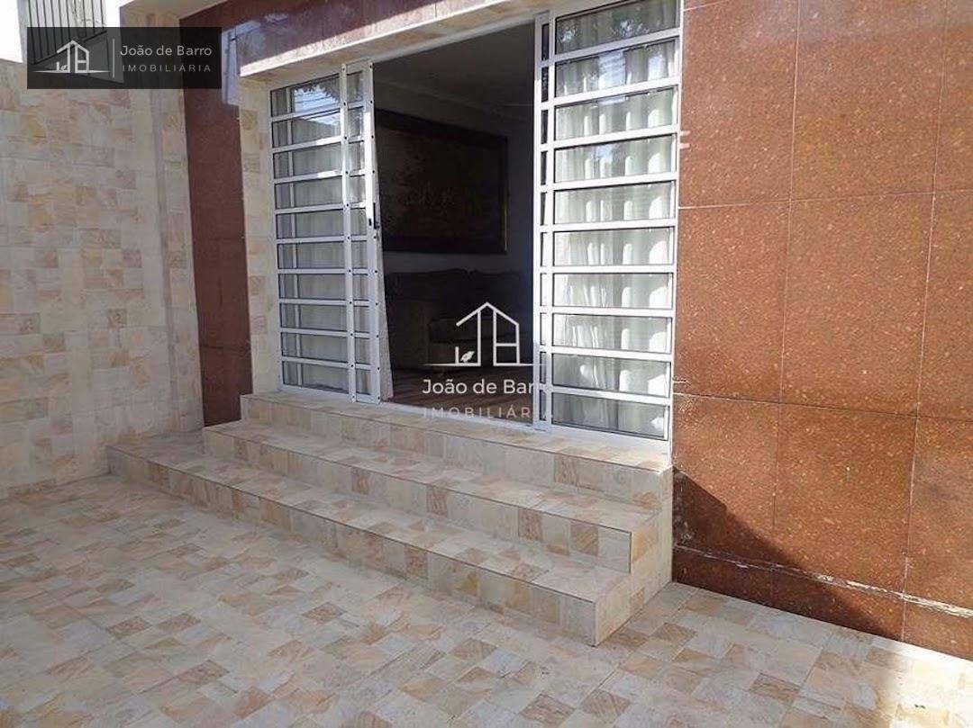 Sobrado à venda com 3 quartos, 243m² - Foto 10