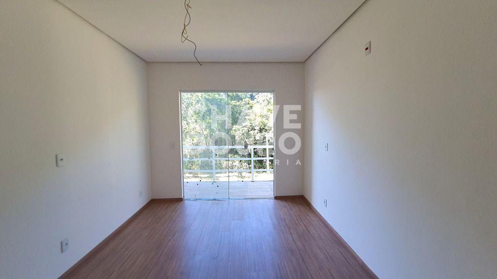 Casa à venda com 4 quartos, 212m² - Foto 9