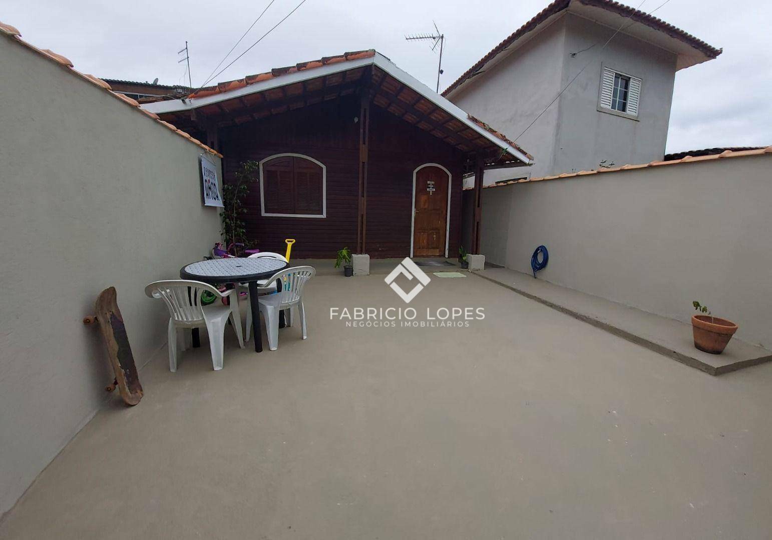 Casa à venda com 4 quartos, 147m² - Foto 3