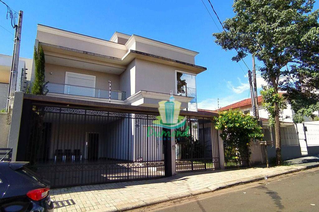 Sobrado à venda com 3 quartos, 284m² - Foto 1