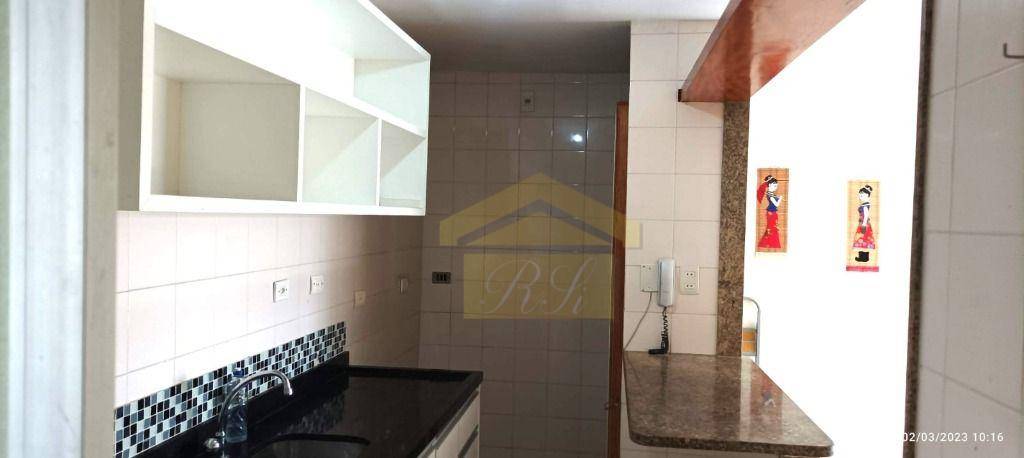 Apartamento à venda com 3 quartos, 78m² - Foto 2