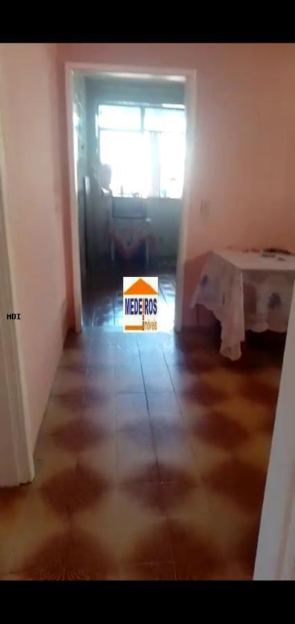 Casa à venda com 4 quartos, 208m² - Foto 13