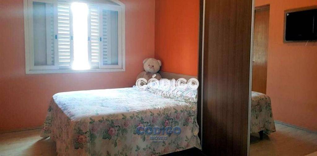 Sobrado à venda com 3 quartos, 290m² - Foto 9