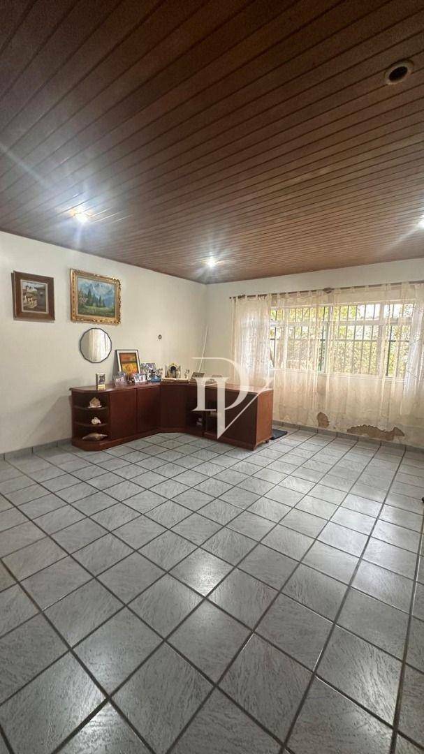 Casa à venda com 3 quartos, 258m² - Foto 5