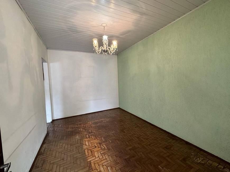 Casa à venda com 3 quartos, 90m² - Foto 4