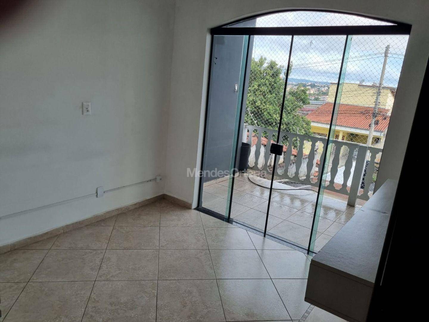 Casa à venda com 2 quartos, 124m² - Foto 2