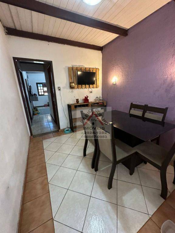Casa à venda com 2 quartos, 140m² - Foto 2