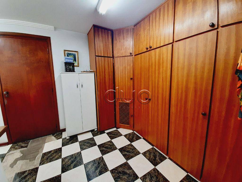 Casa à venda com 3 quartos, 289m² - Foto 12