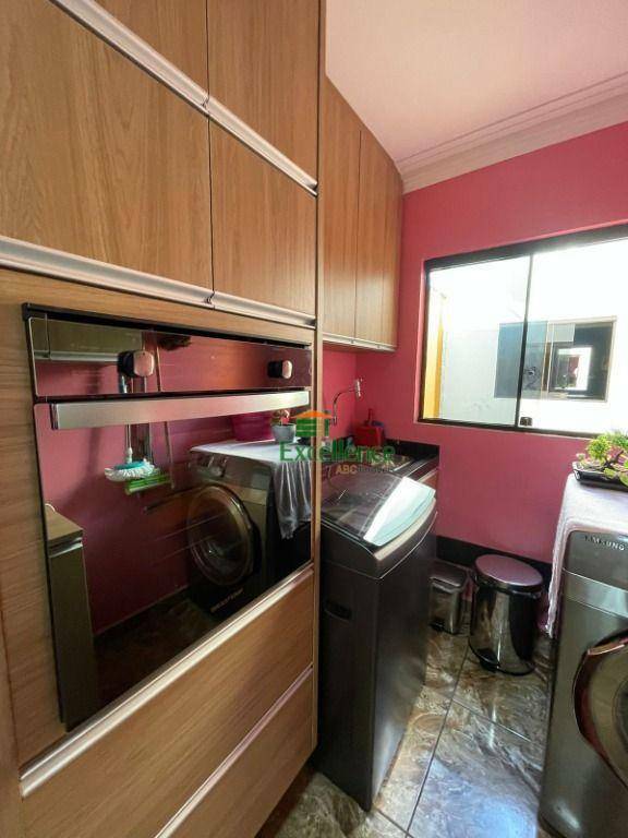 Apartamento à venda com 2 quartos, 67m² - Foto 2