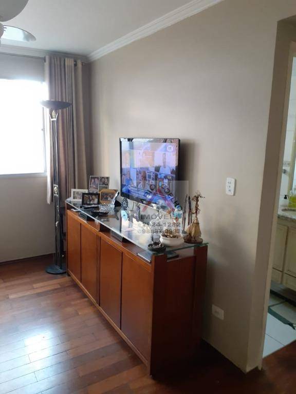 Apartamento à venda com 2 quartos, 68m² - Foto 4