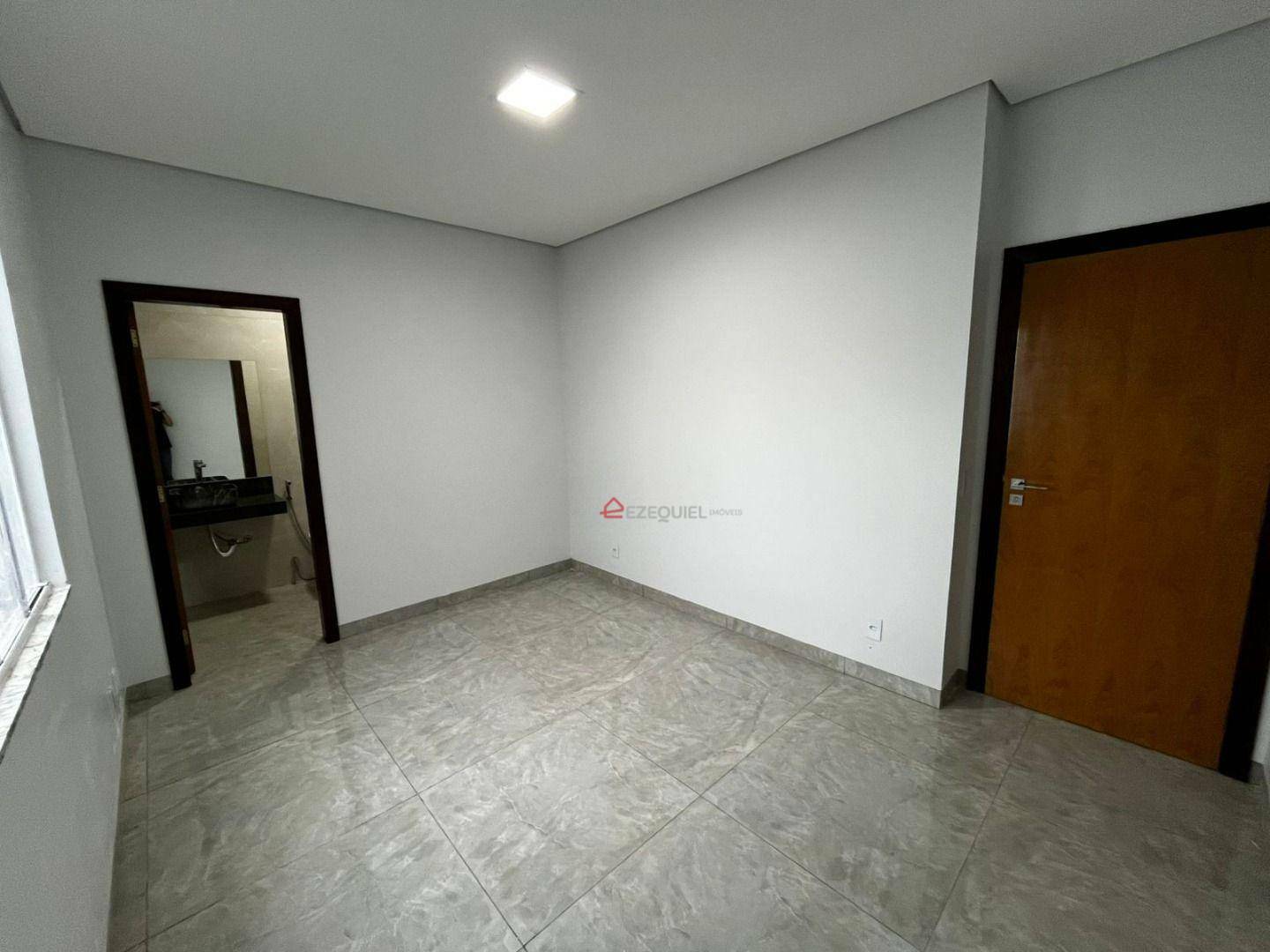 Casa à venda com 3 quartos, 165m² - Foto 10