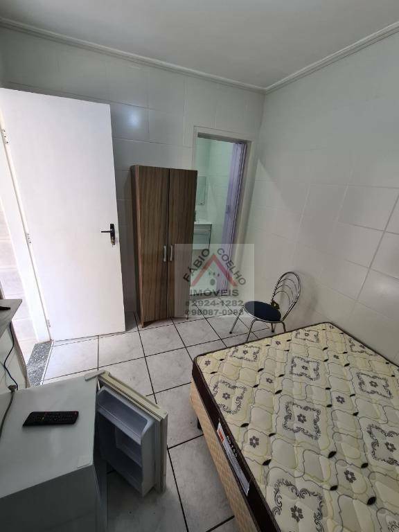 Sobrado à venda com 6 quartos, 168m² - Foto 2