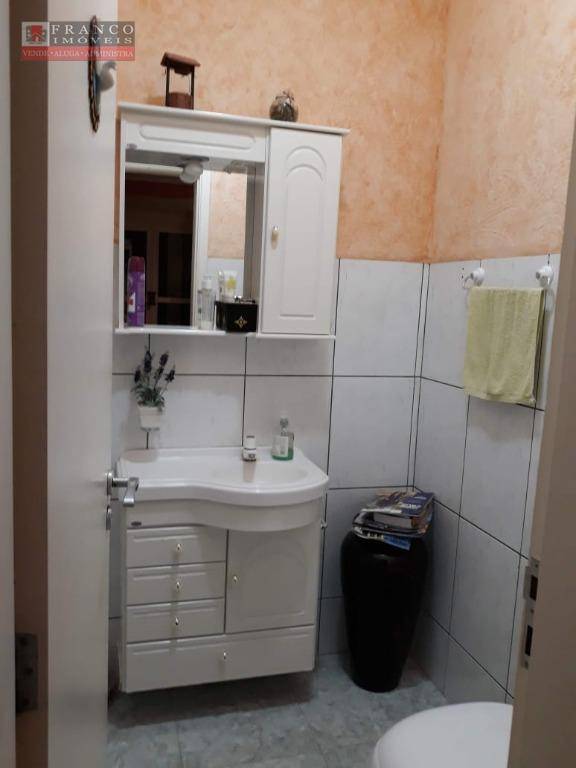 Casa de Condomínio à venda com 3 quartos, 300m² - Foto 4