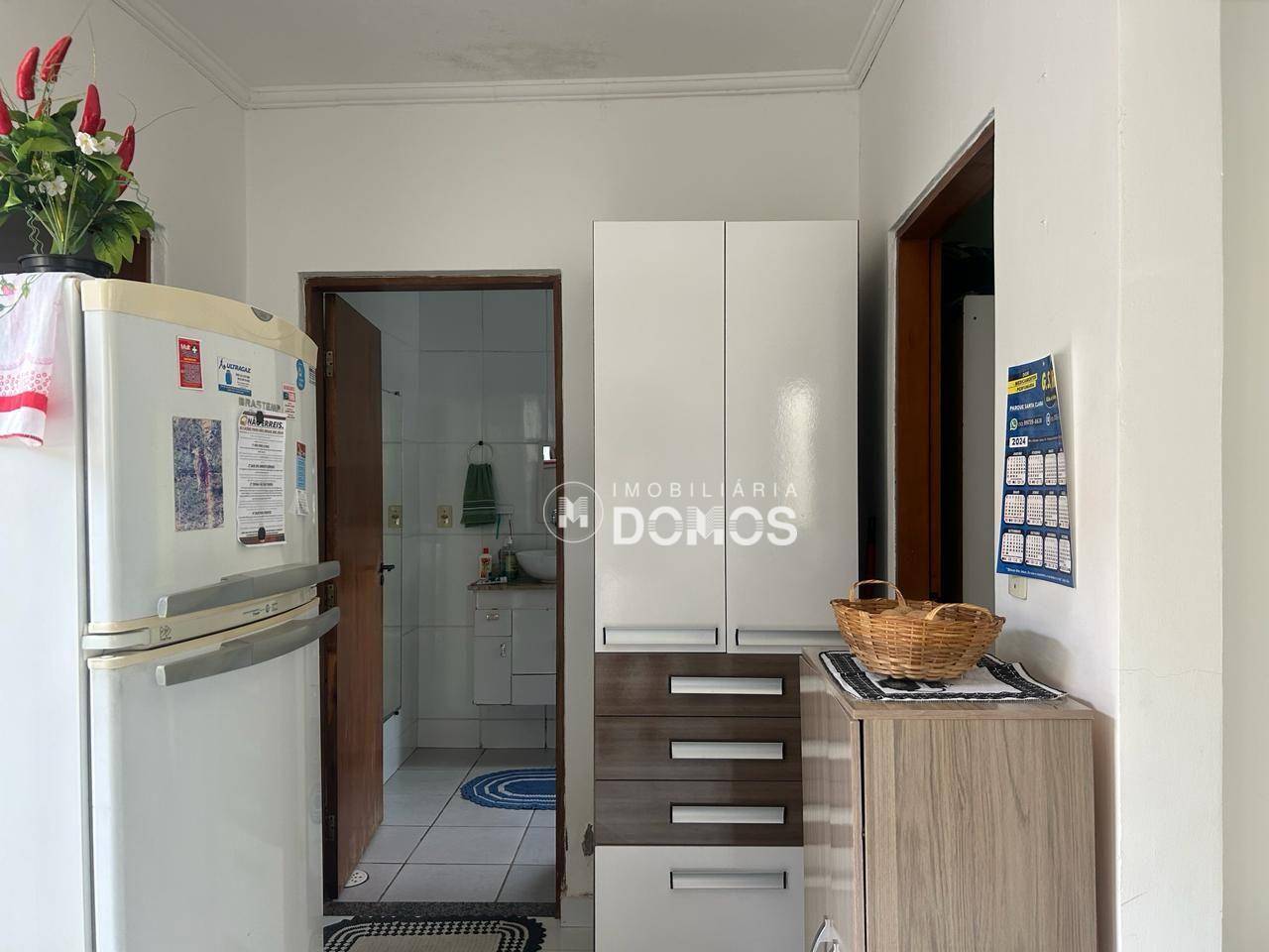 Casa à venda com 3 quartos, 100m² - Foto 11