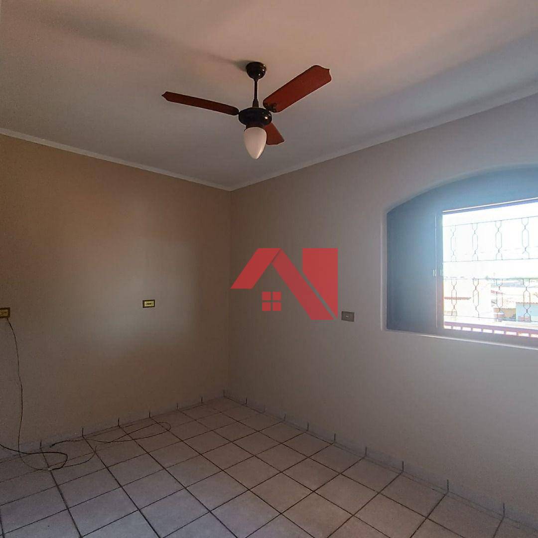 Sobrado à venda e aluguel com 3 quartos, 156m² - Foto 13