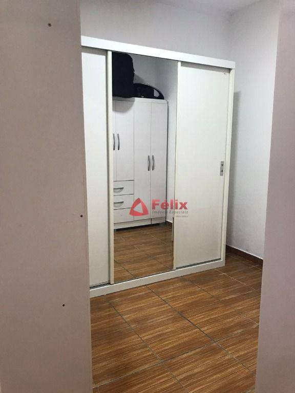 Casa à venda com 2 quartos, 140m² - Foto 7