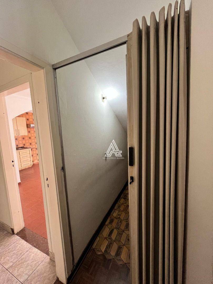 Sobrado à venda com 3 quartos, 200m² - Foto 14